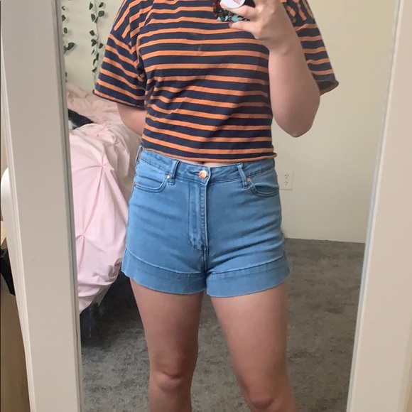 Forever 21 Shorts - Picture 2 of 4